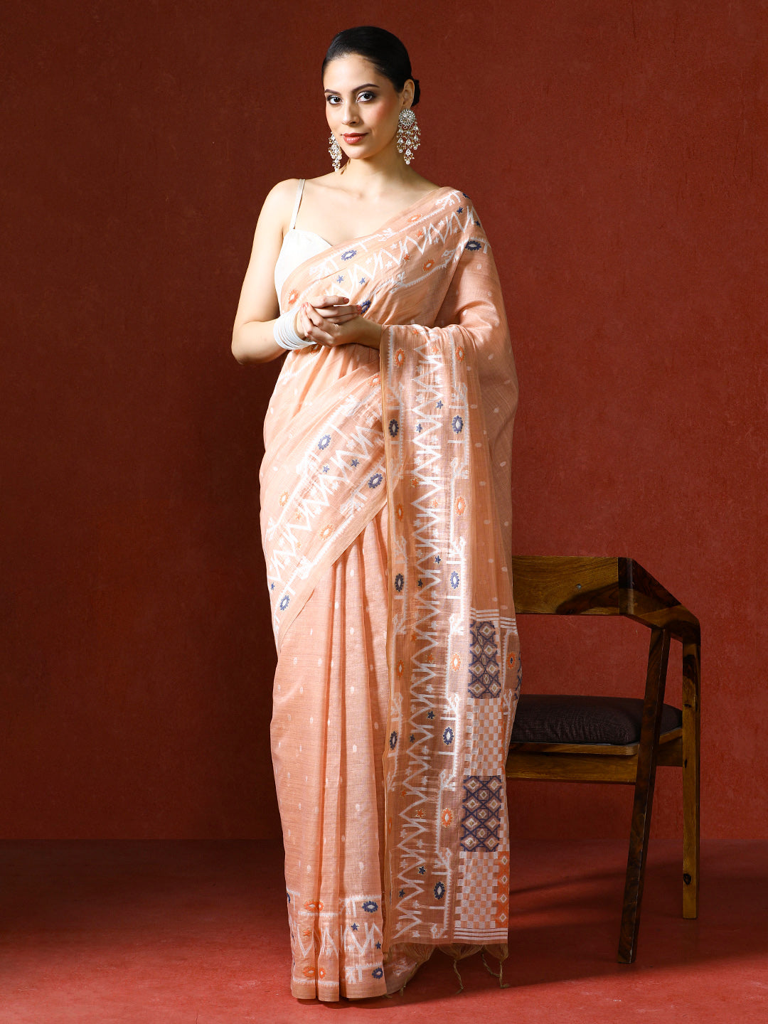 Handloom Geometric Woven Design Chanderi Saree in peach