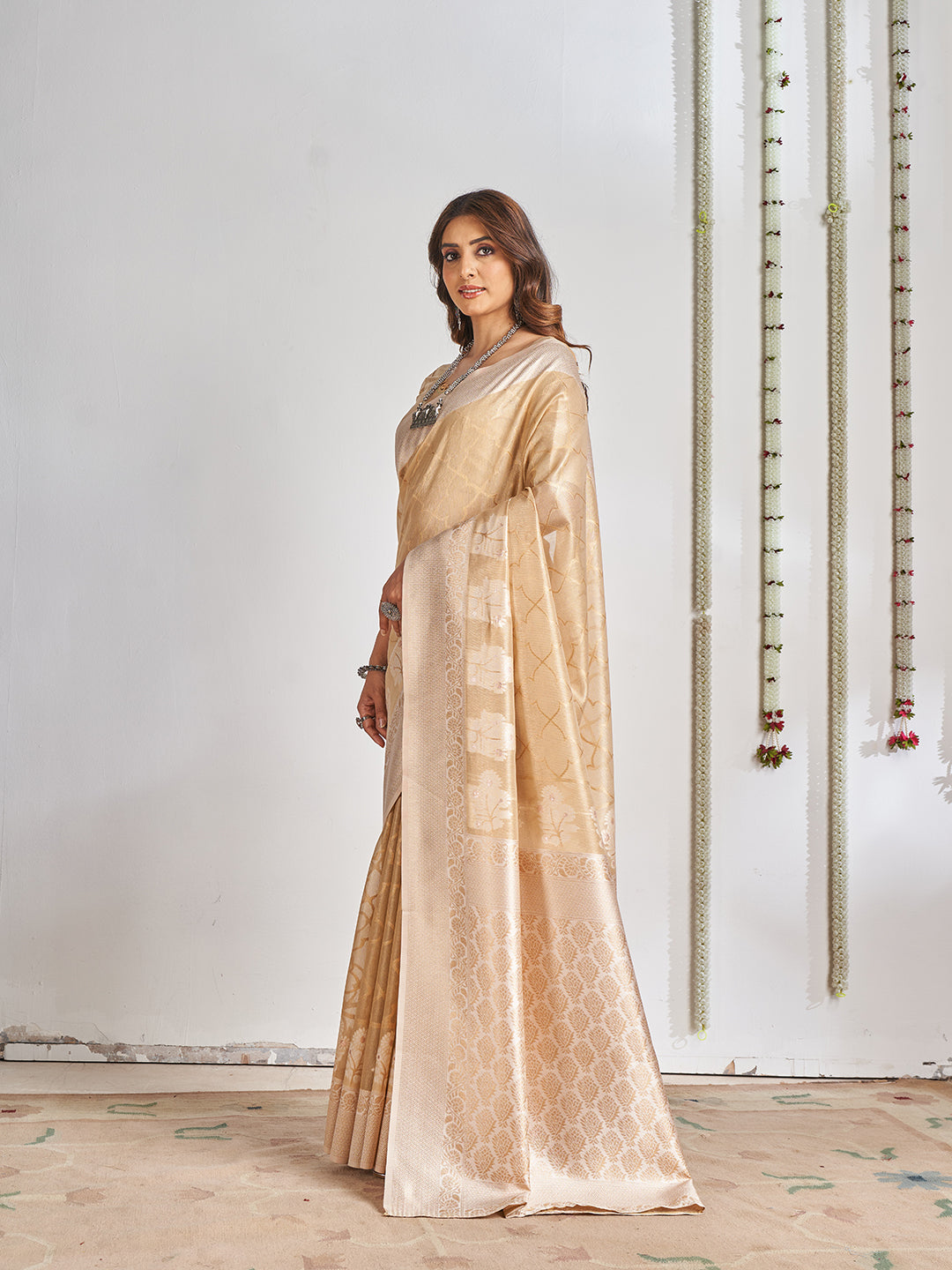 Sannidhi Silk In Light Gold