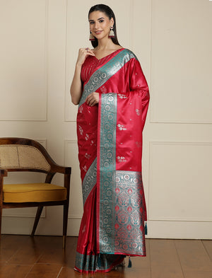 Woven Design Zari Banarasi Saree in Pink