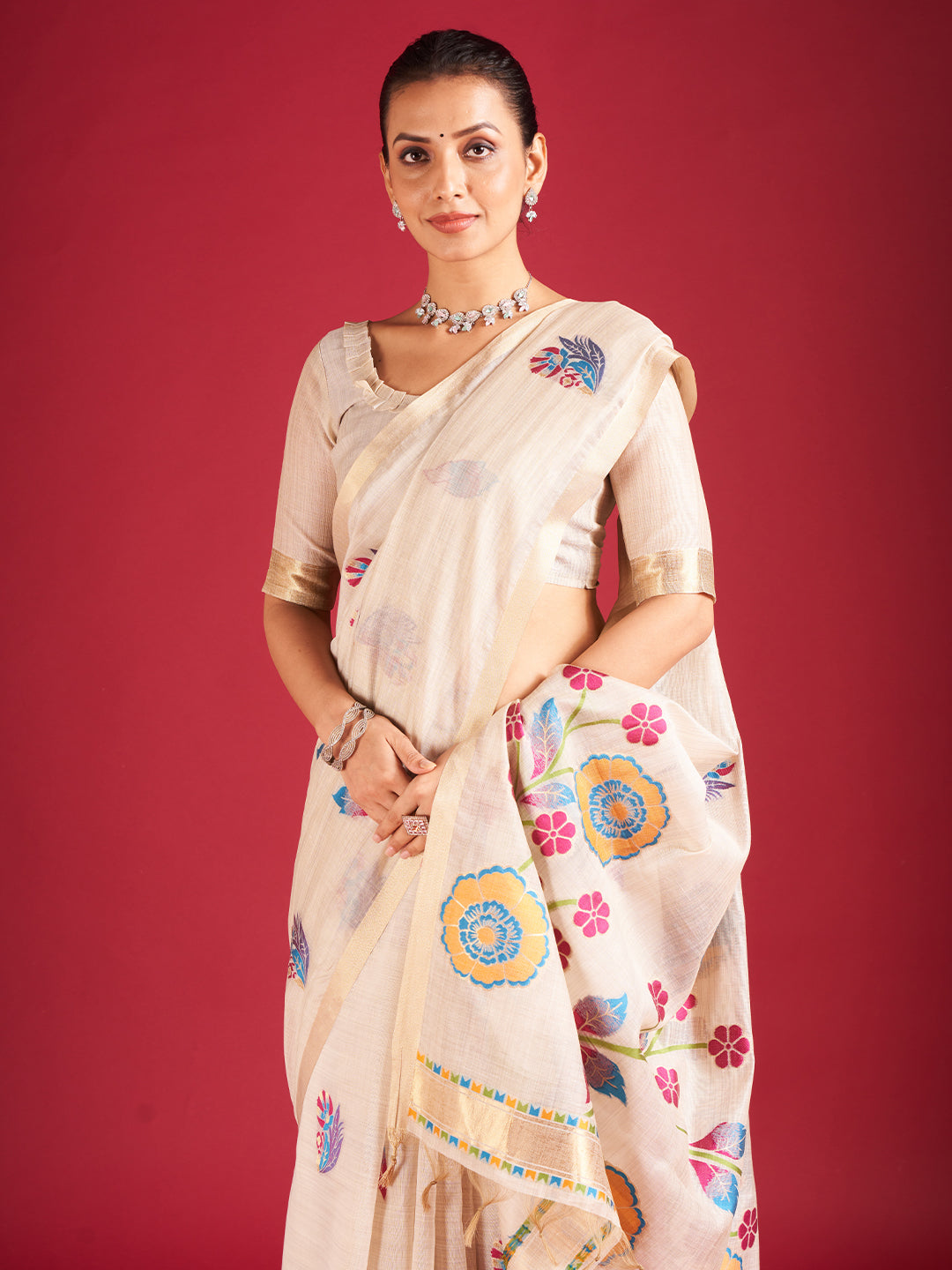 Chandrika Cotton In Beige with Navy Blue And Red Motifs