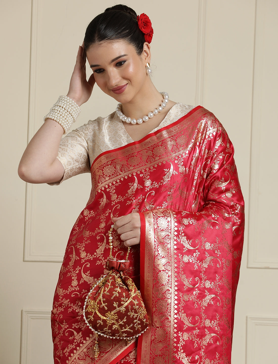 Woven Design Zari Banarasi Saree with Blouse in Red