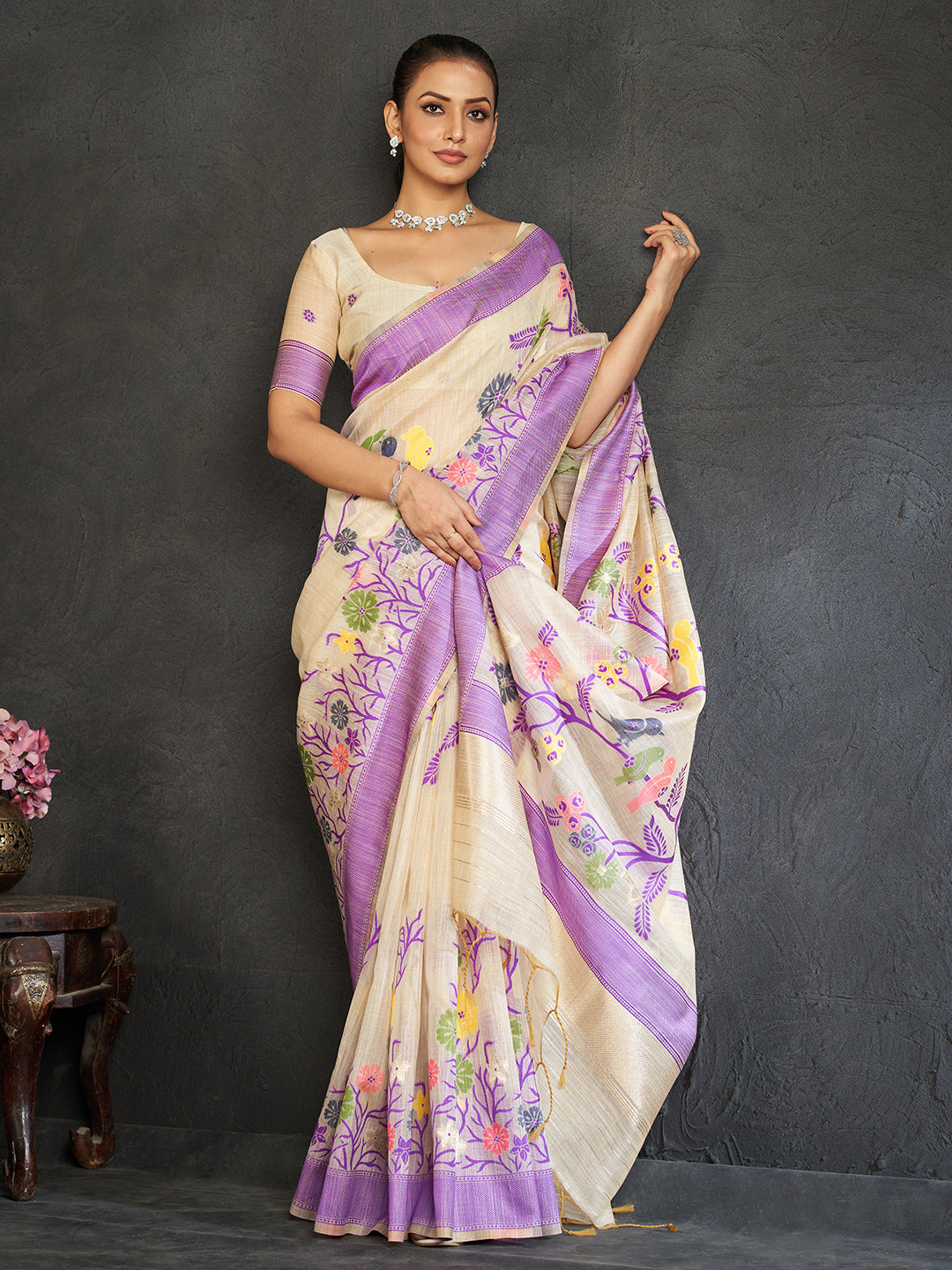 Avira Cotton in Beige and Lavender