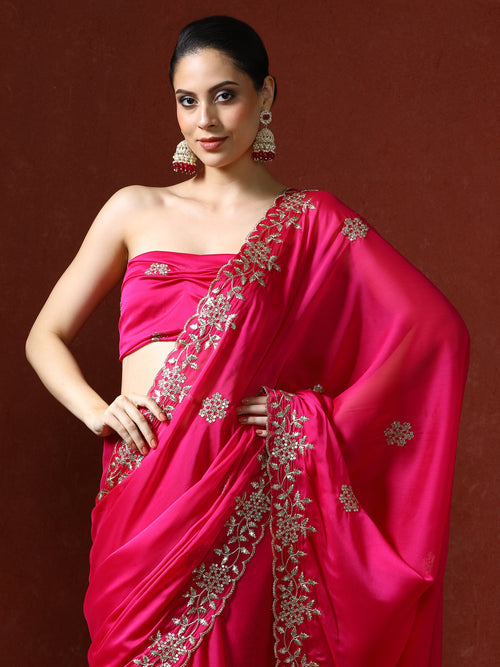 Ethnic Motifs Embroidered Sequinned Saree in pink