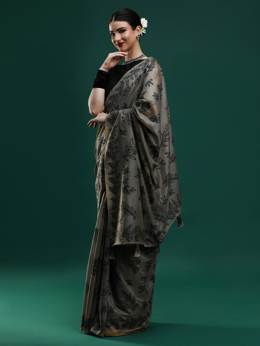 Sarha Woven Design Chanderi Saree in Grey
