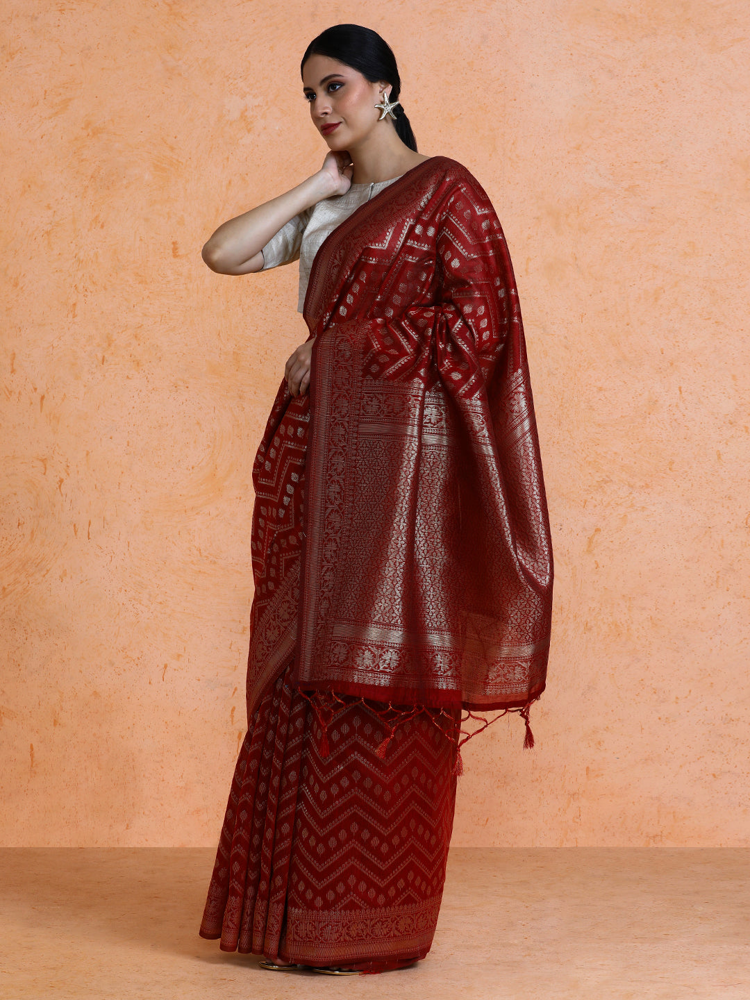 Navriti Cotton in Maroon