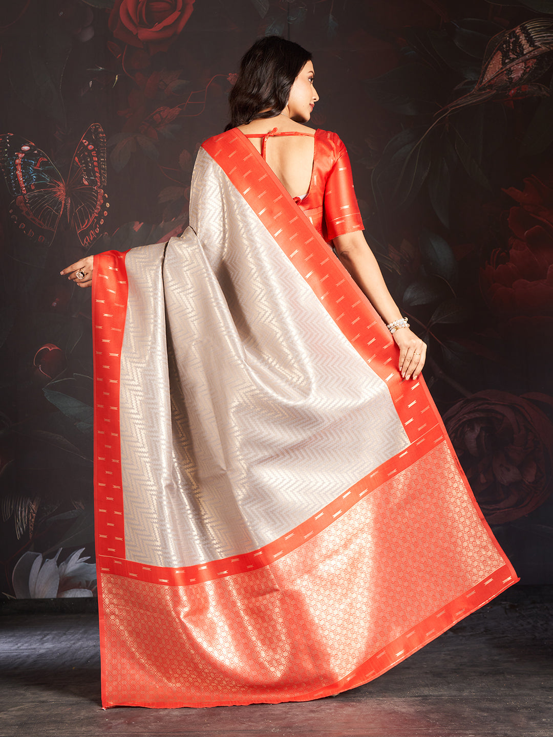 Vastra Silk In Red And Grey