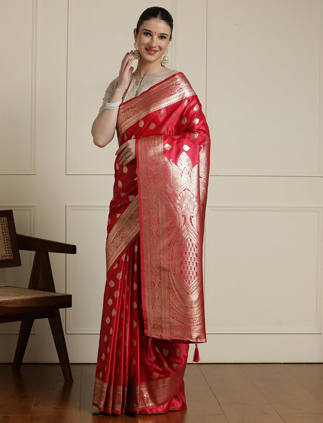 Ethnic Motifs Woven Design Banarasi Saree With Blouse in Red