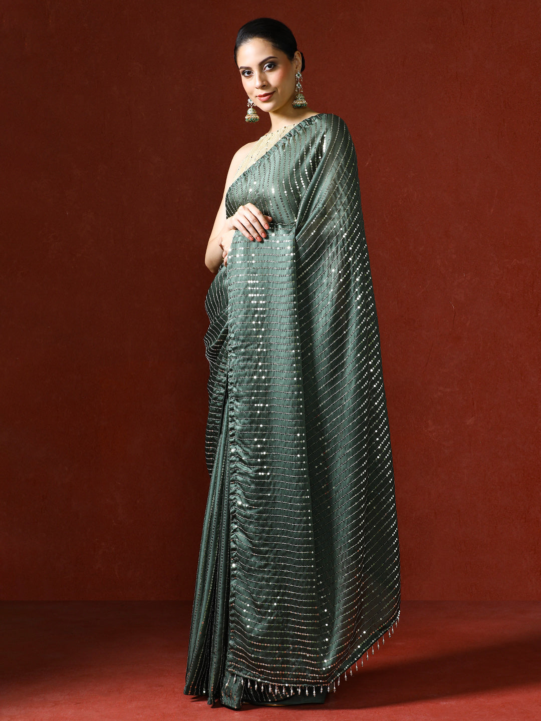 Women Sequinned Embellished Heavy Work Saree in green