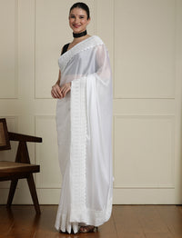 Embroidered Saree With Blouse Piece in White