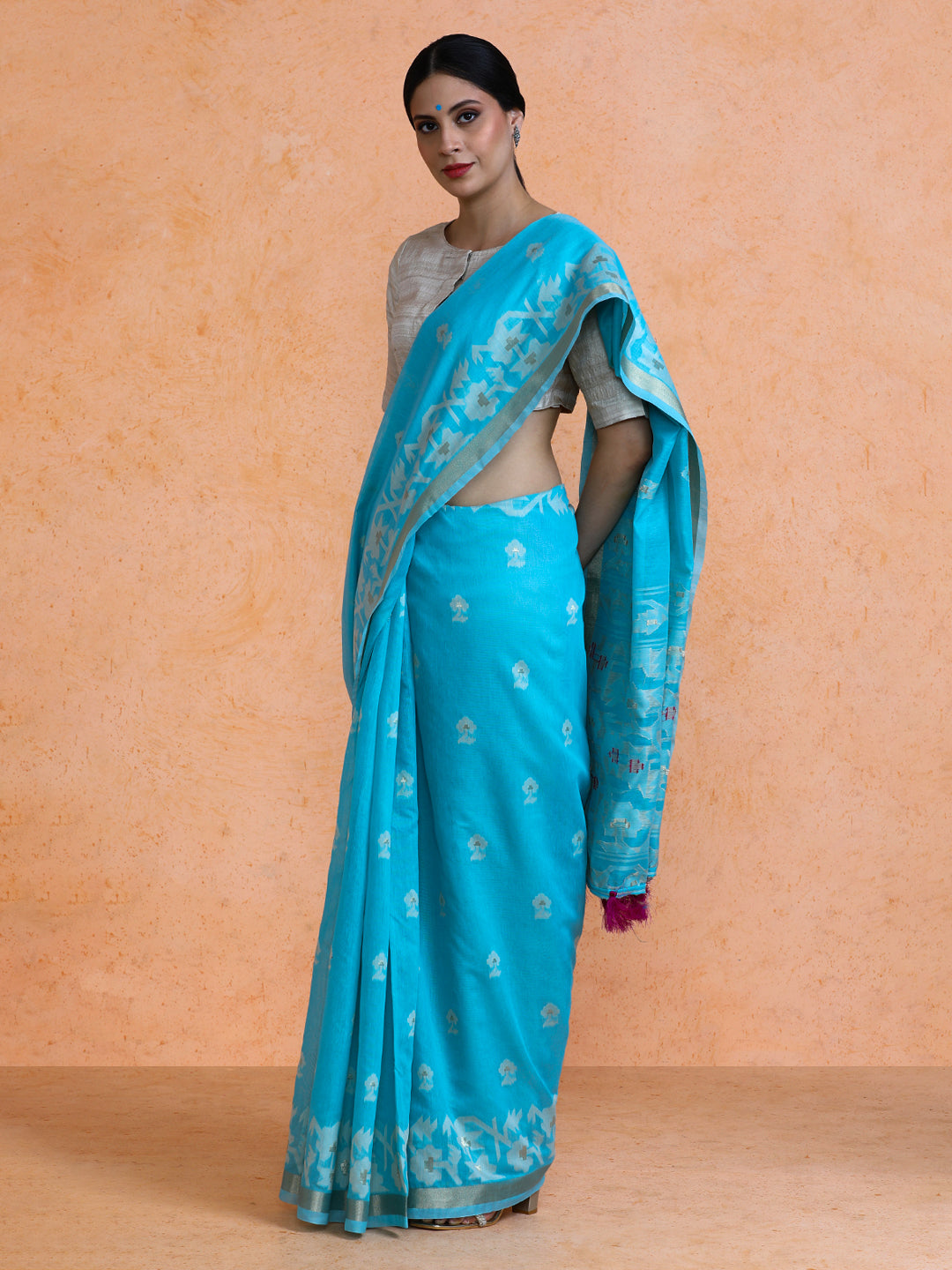 Vinita Cotton in Light Blue