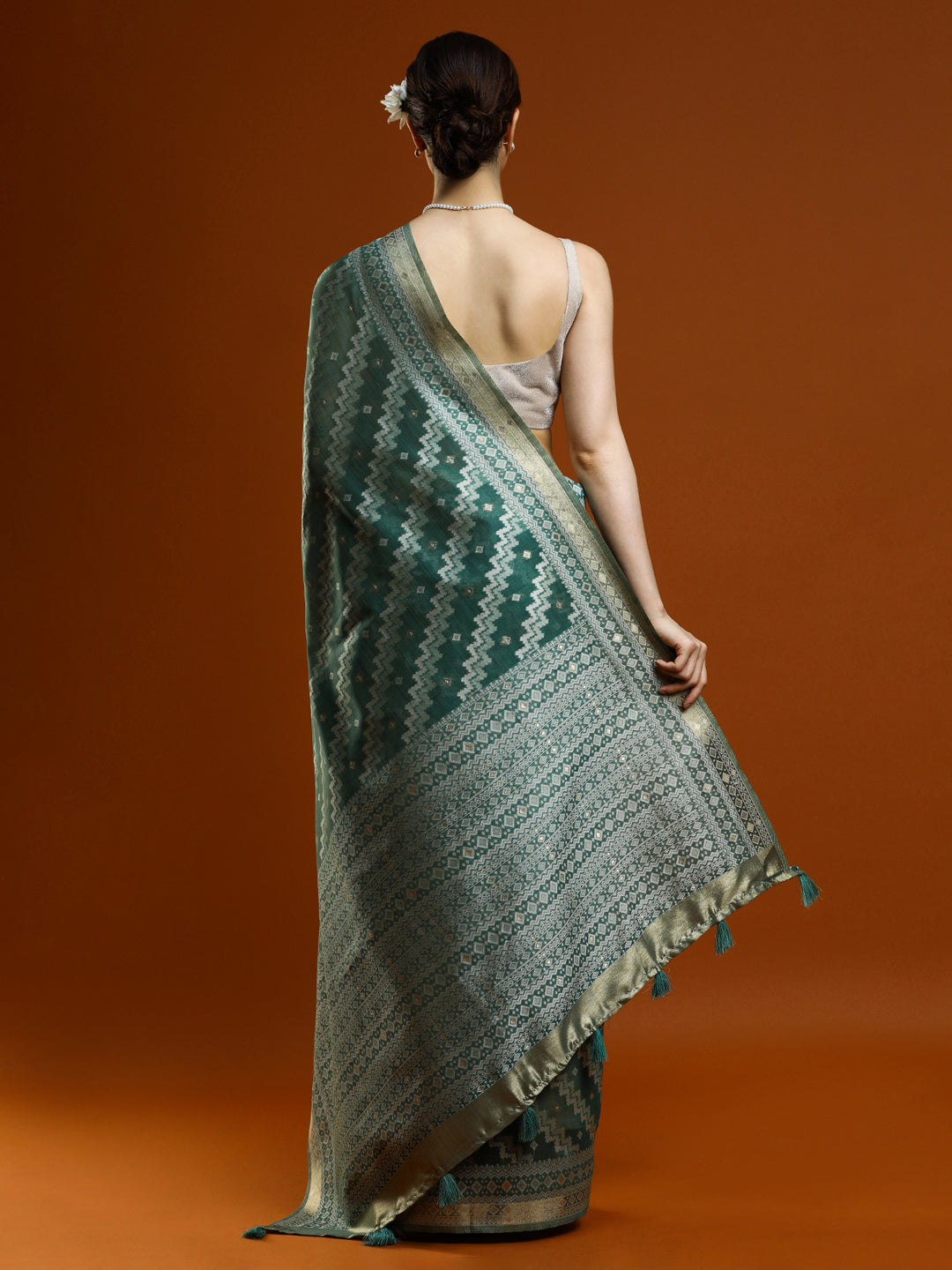 Sarha Woven Design Zari Saree With Unstitched Blouse Piece in Green