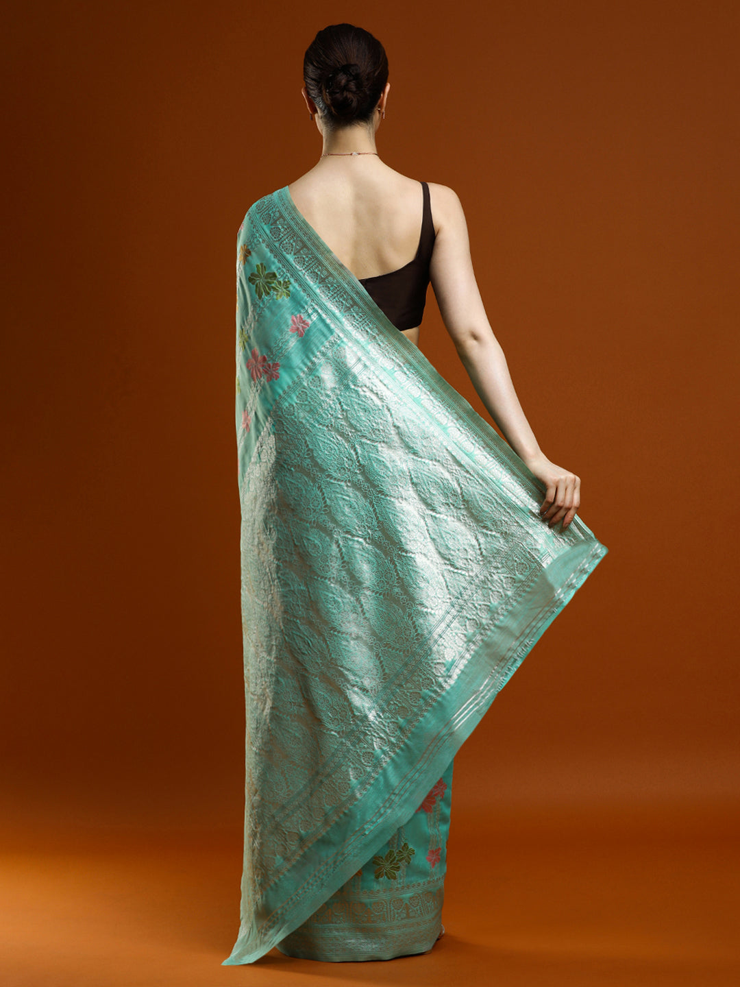 Sarha Ethnic Motifs Woven Design Zari Chanderi Saree in Sea Green