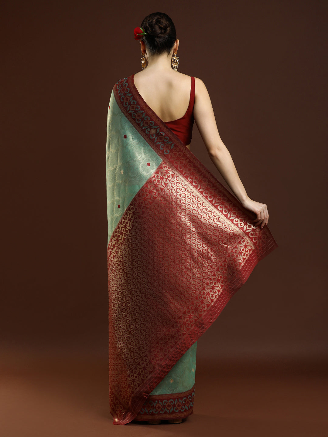 Sarha Woven Design Zari Banarasi Saree in Green