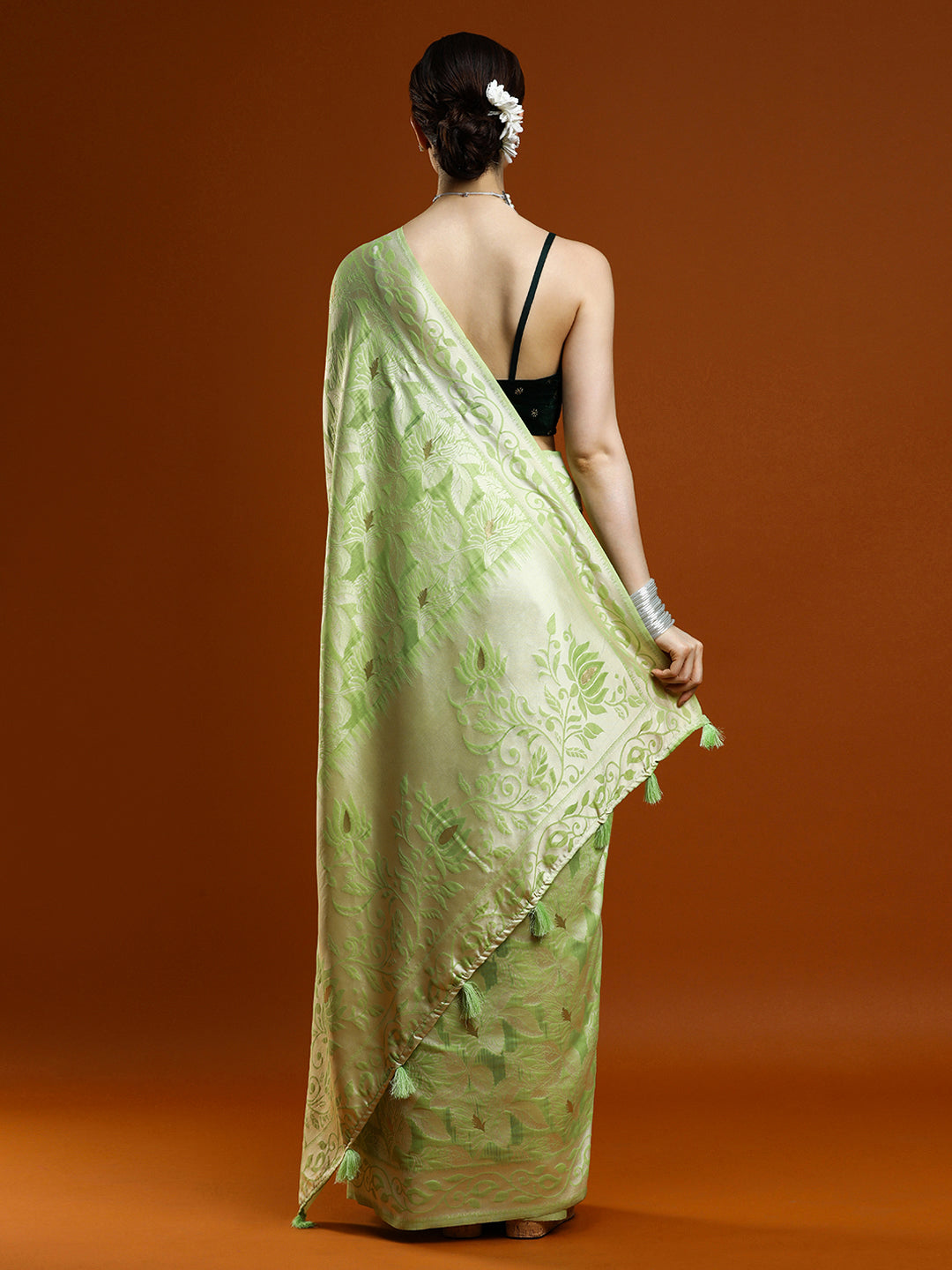 Sarha Floral Woven Design Zari Chanderi Saree in Light Green