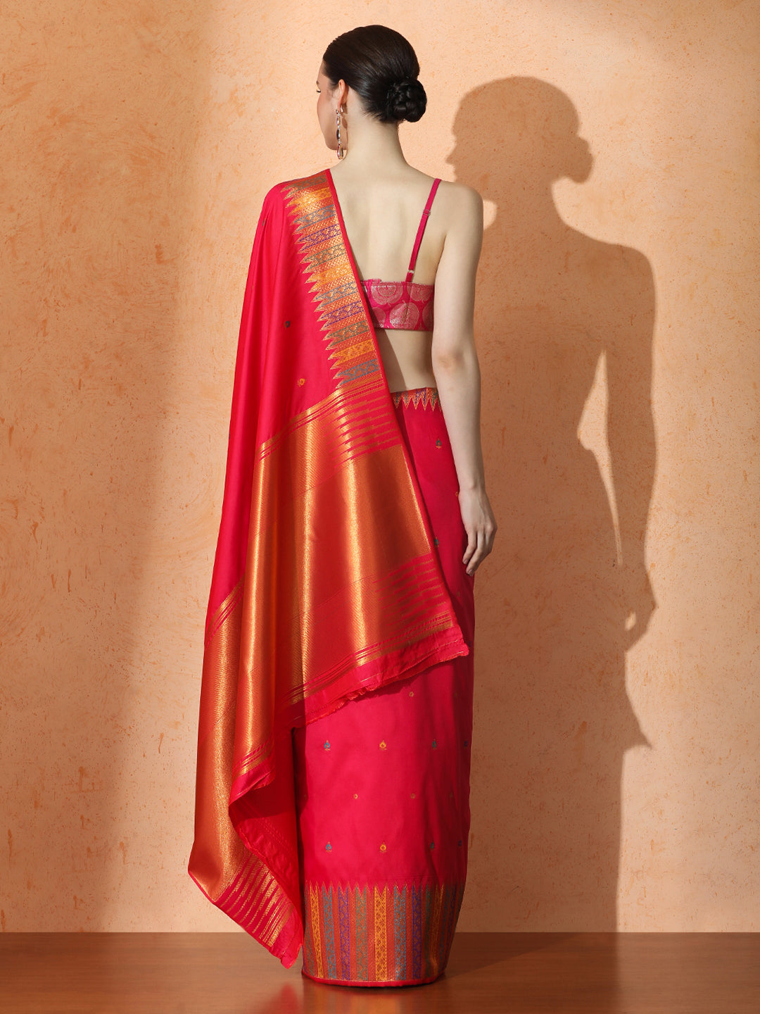 Aakshi Silk In Hot Pink