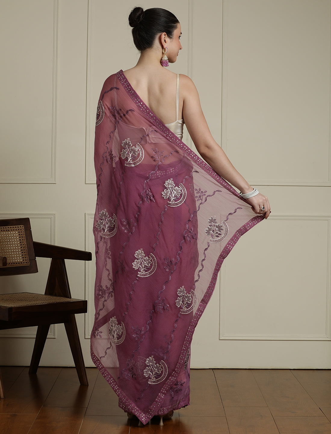 Floral Embellished Saree With Blouse Piece in Purple