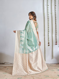 Sannidhi Silk In Bright Green