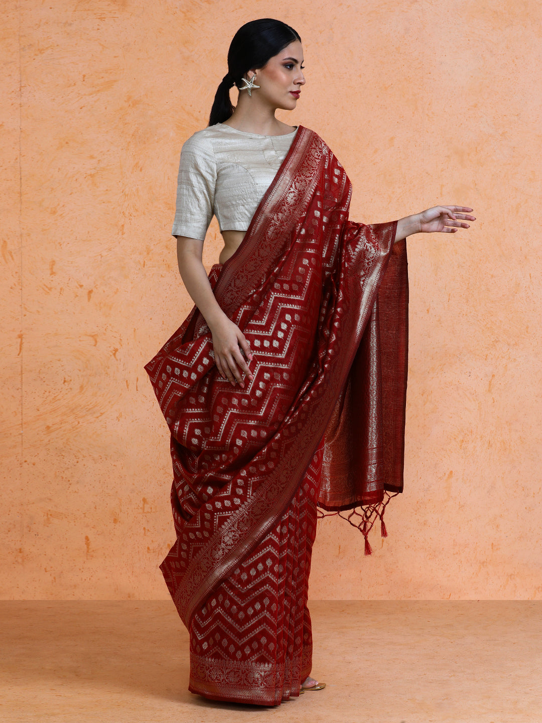 Navriti Cotton in Maroon