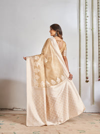 Sannidhi Silk In Light Gold