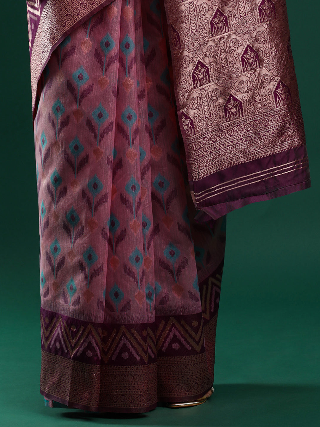 Woven Design Chanderi Cotton Saree in Pink