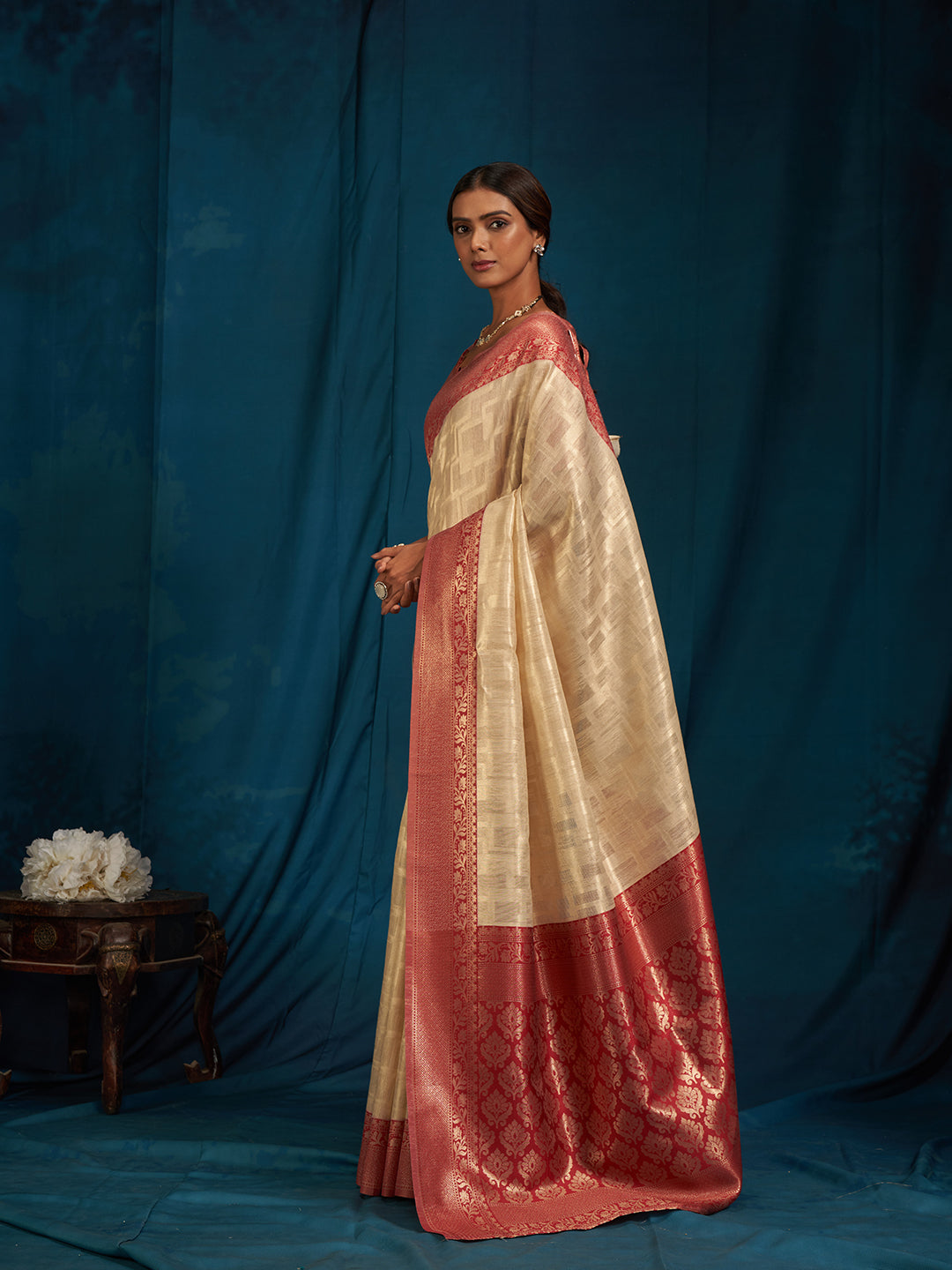 Swarnika Silk In Beige And Maroon