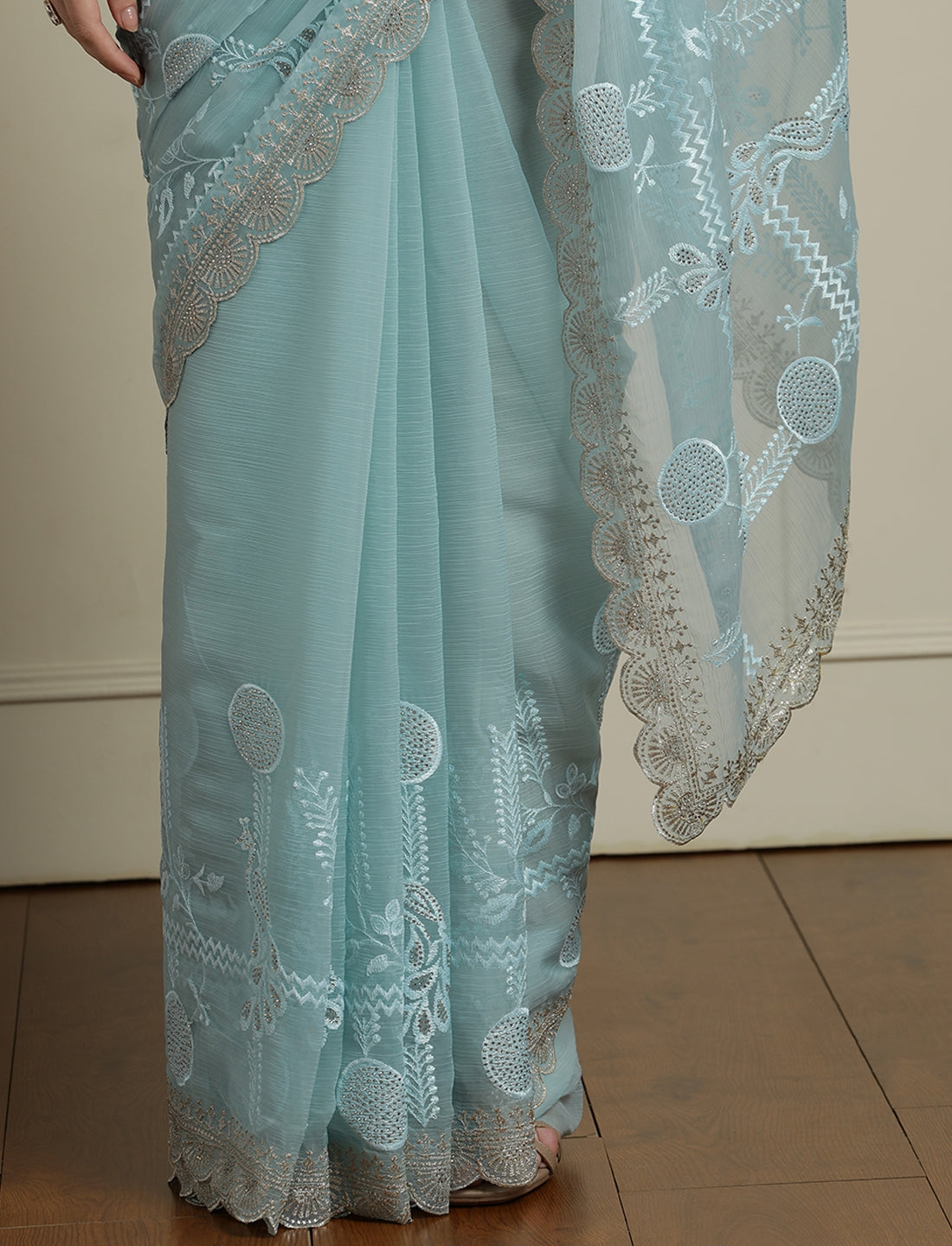 Woven Design Saree With Blouse in Blue