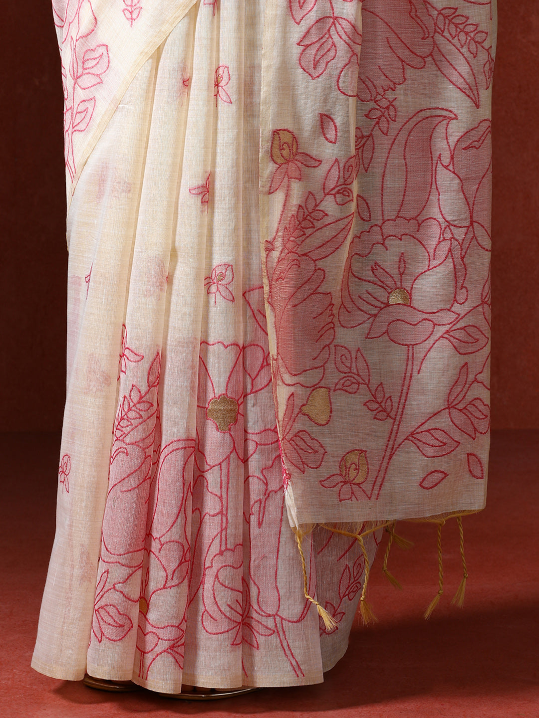 Floral Printed Zari Chanderi Saree in pink
