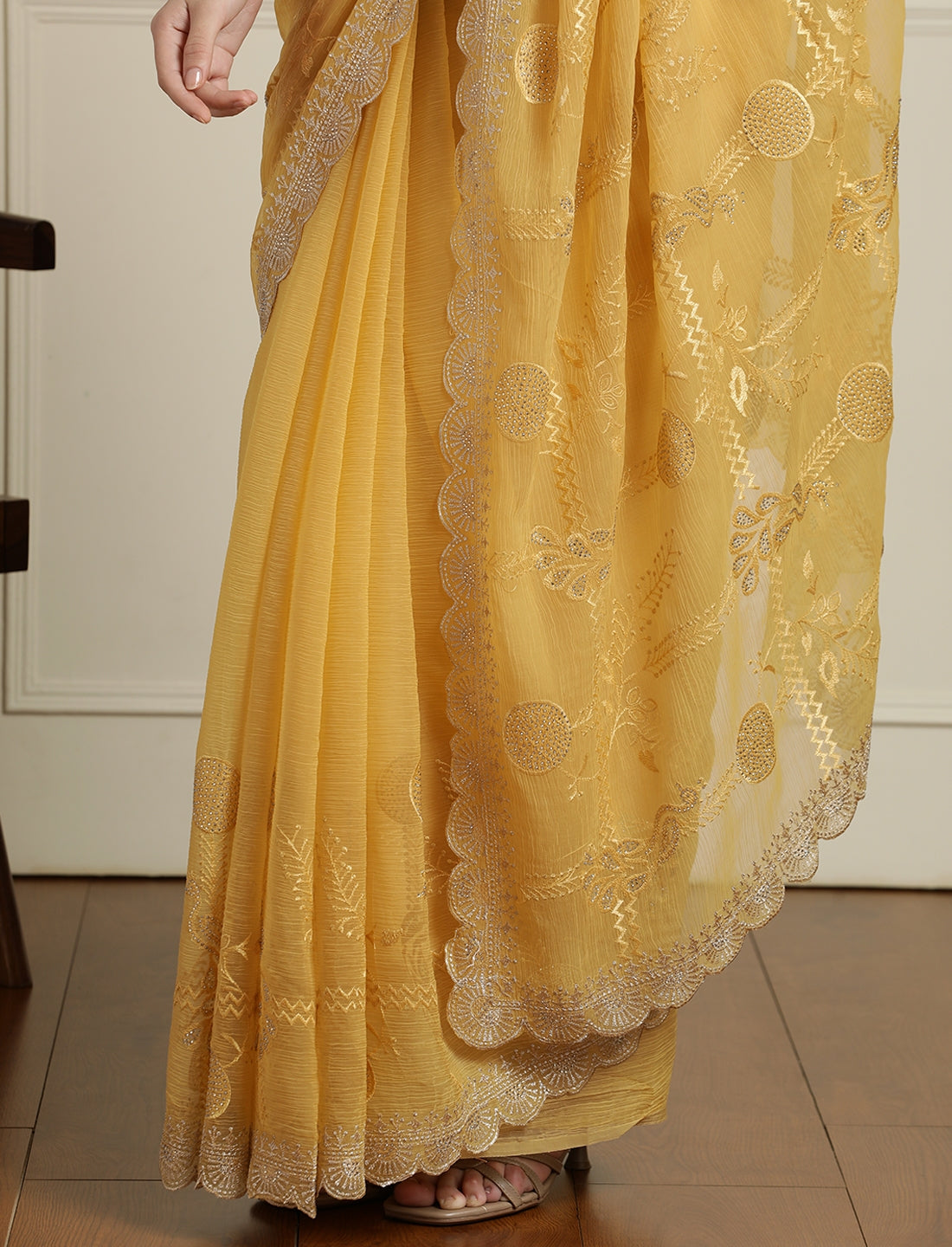 Woven Design Saree With Blouse in Yellow