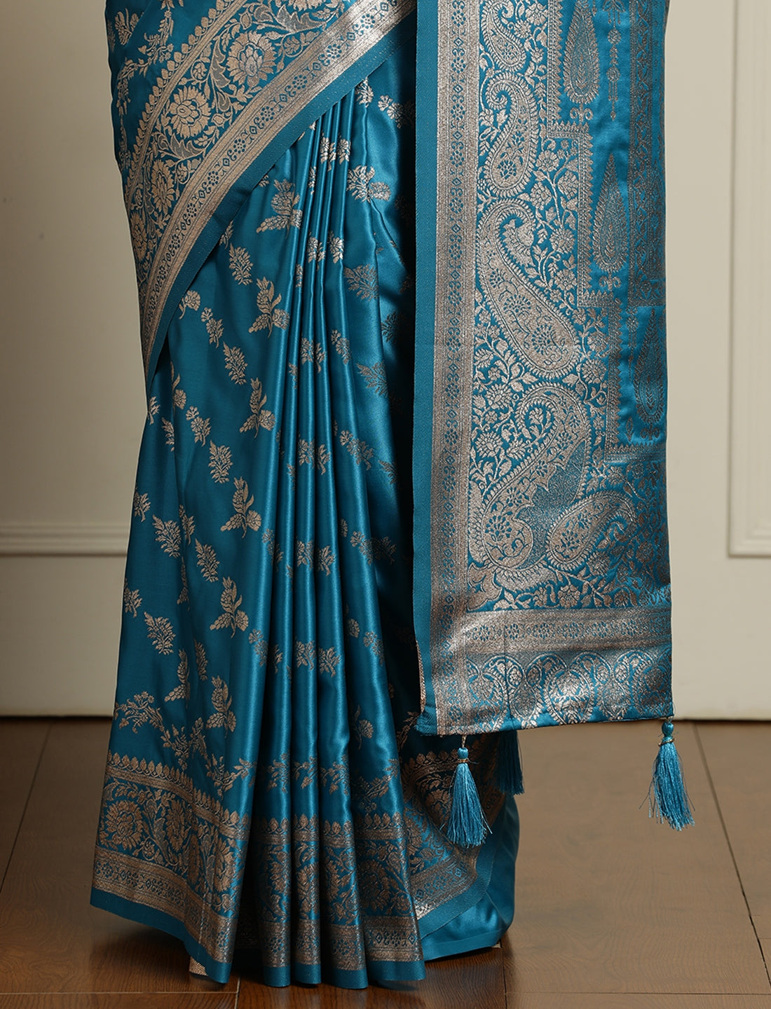 Ethnic Motif Woven Design Zari Indian Bridal Banarasi Saree in Blue