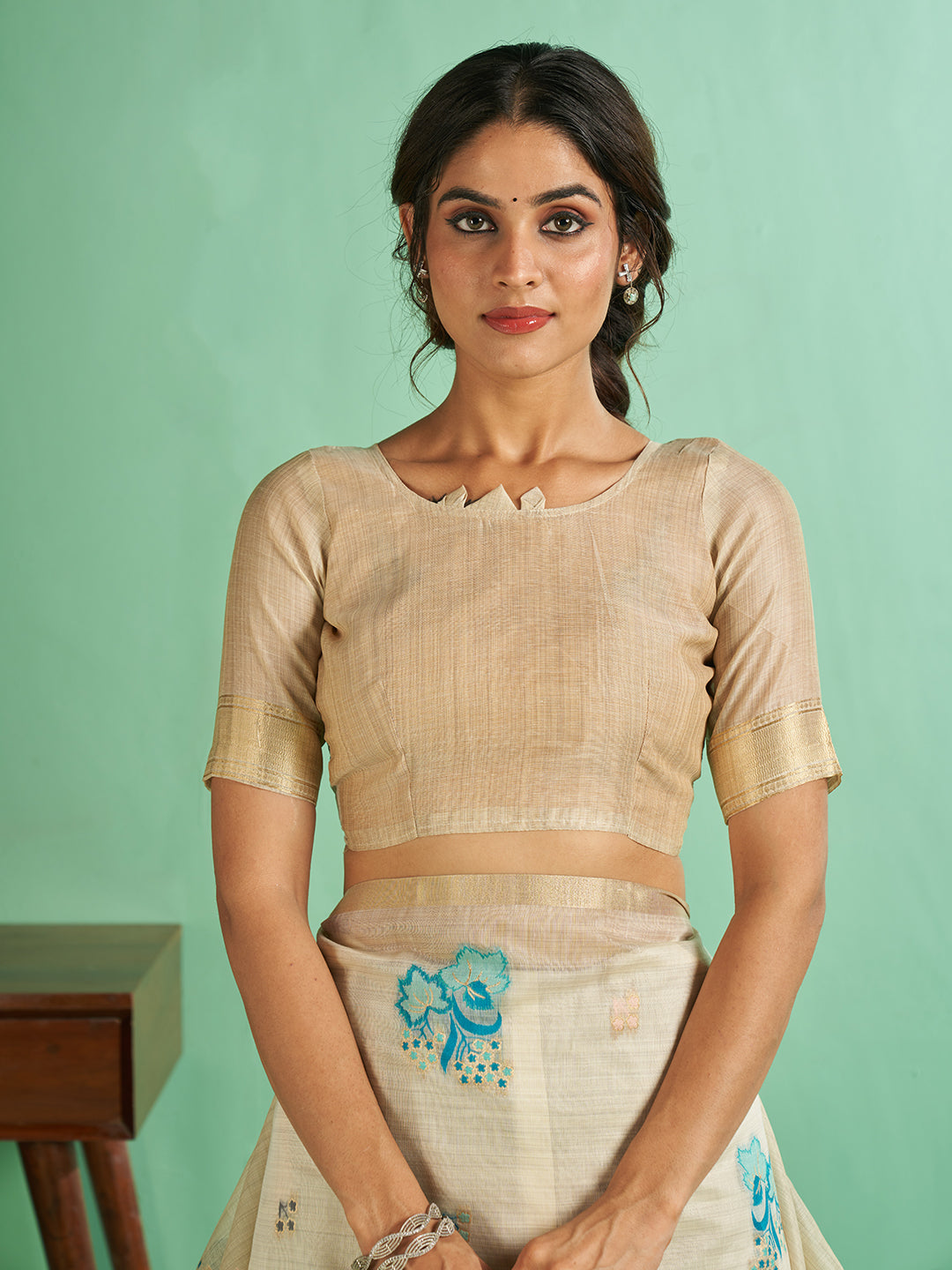 Daisy Cotton in Beige with Aqua Motifs