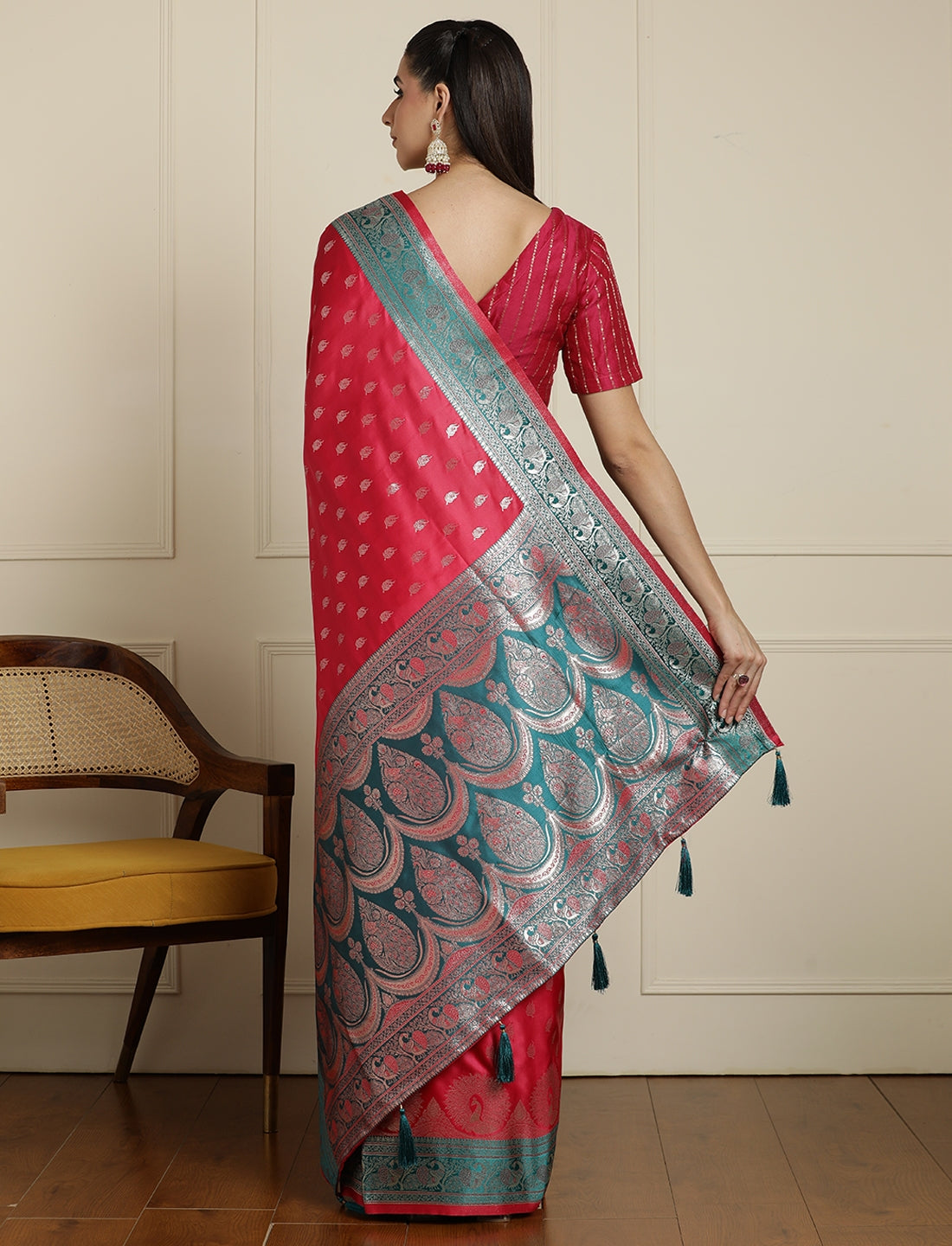 Ethnic Motifs Woven Design Zari Banarasi Saree in Pink