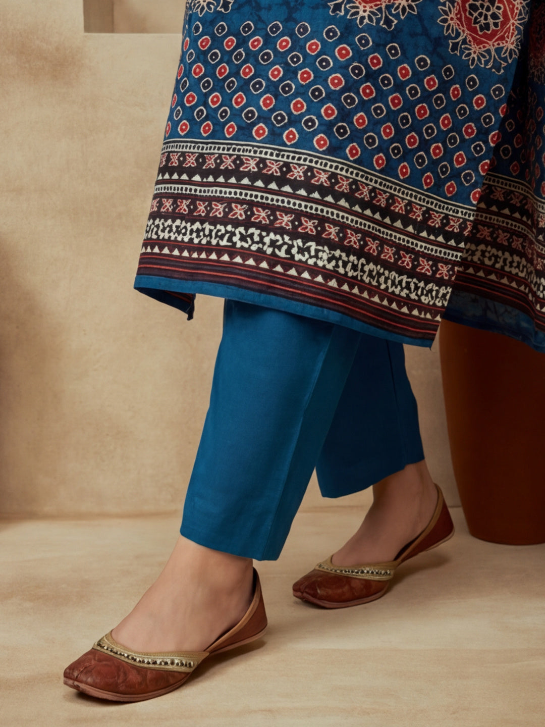 Printed Notched Neck Kurta & Trousers With Dupatta
