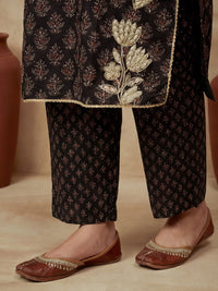 Self Design Pure Cotton Round Neck Kurti & Trousers With Dupatta