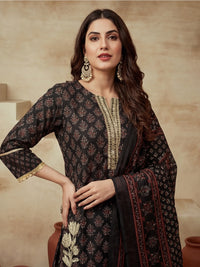 Self Design Pure Cotton Round Neck Kurti & Trousers With Dupatta