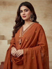 Embroidered Notched Neck Kurta & Trousers With Dupatta