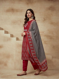 Embroidered Notched Neck Kurta & Trousers With Dupatta