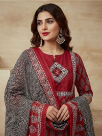 Embroidered Notched Neck Kurta & Trousers With Dupatta