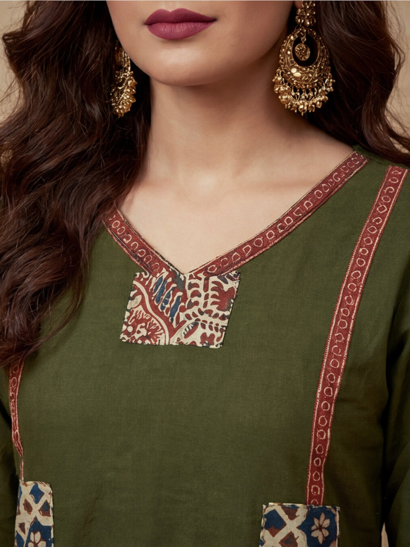 Printed Cotton Blend V-Neck Kurta & Trousers With Dupatta