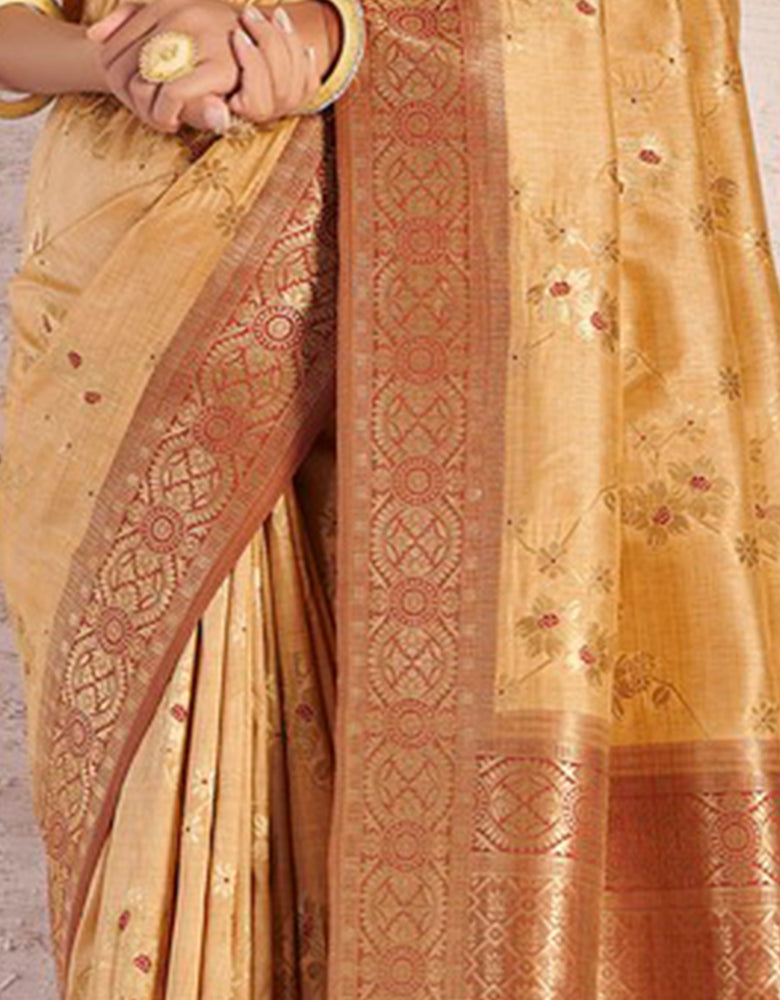 The Happy Vastra Silk Saree Golden